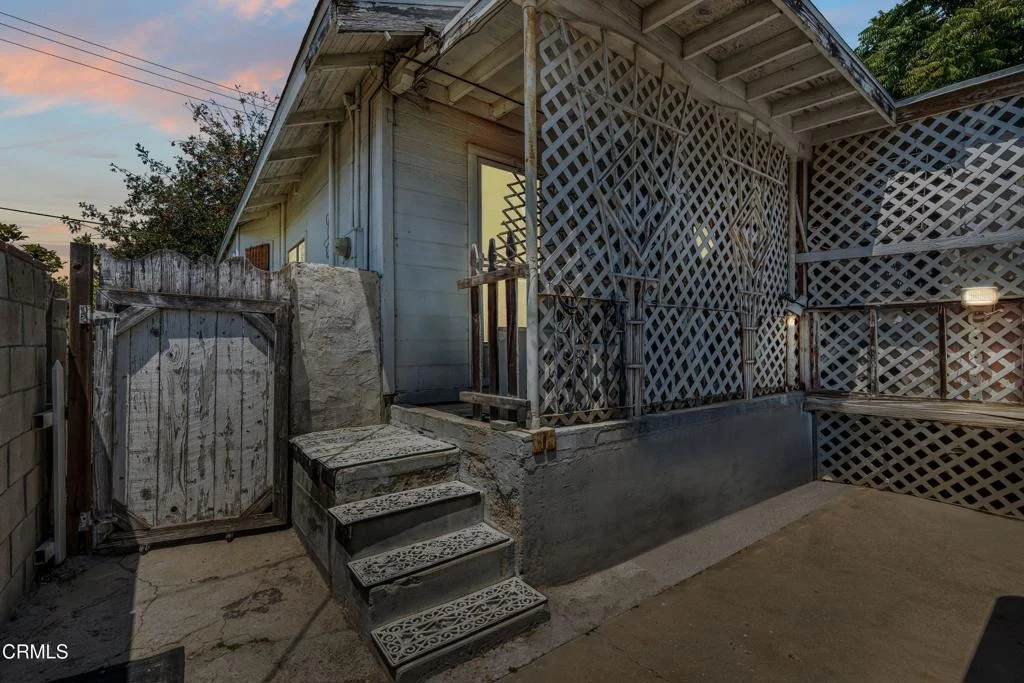 Photo of 426 Sespe Avenue