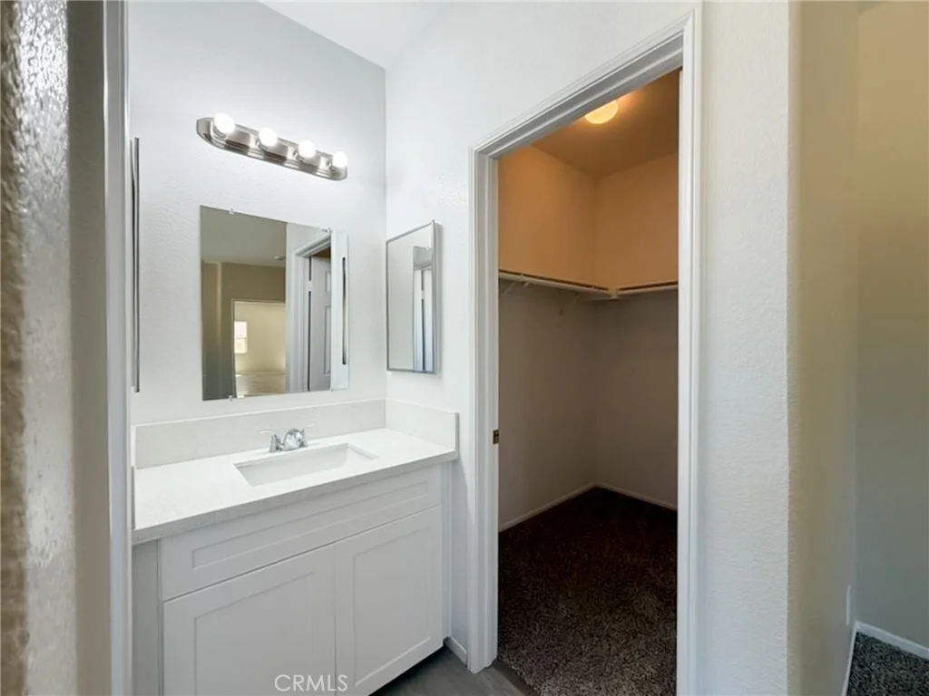 Photo of 44115 Greentree Court