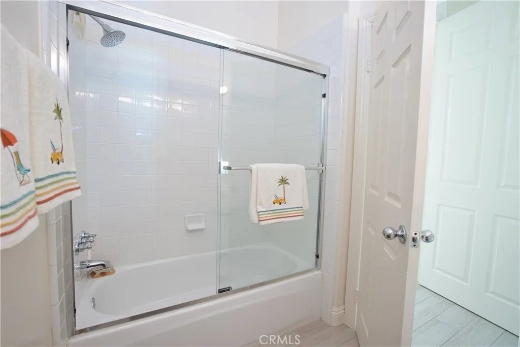 Photo of 19261 SURFVIEW Drive