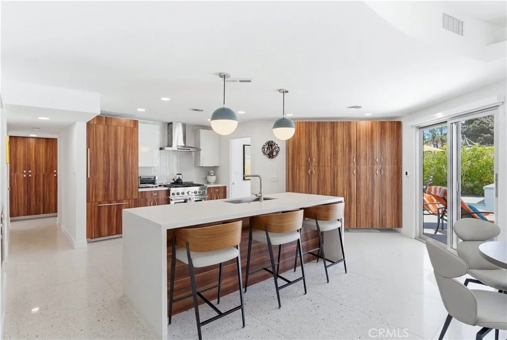 Photo of 45930 Panorama Drive