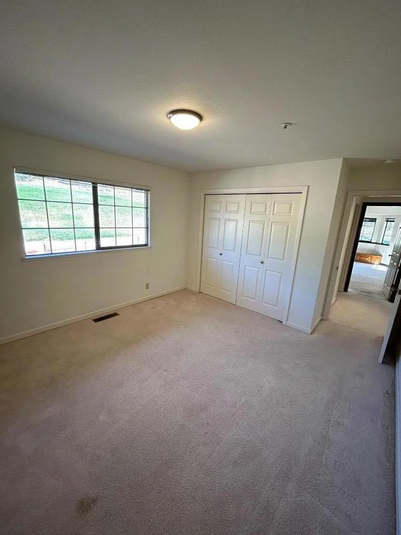 Photo of 24665 Foothill Drive