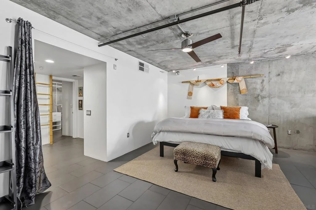 Photo of Unit 310 at 1780 Kettner Blvd