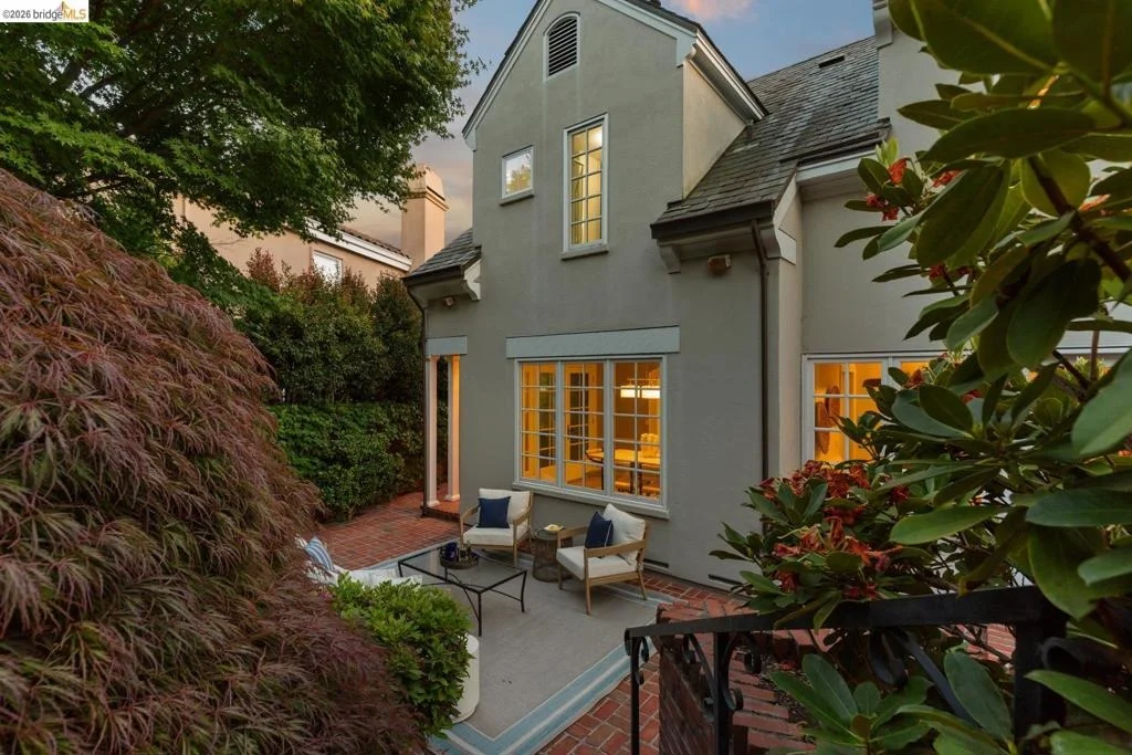 Photo of 618 Mountain Blvd