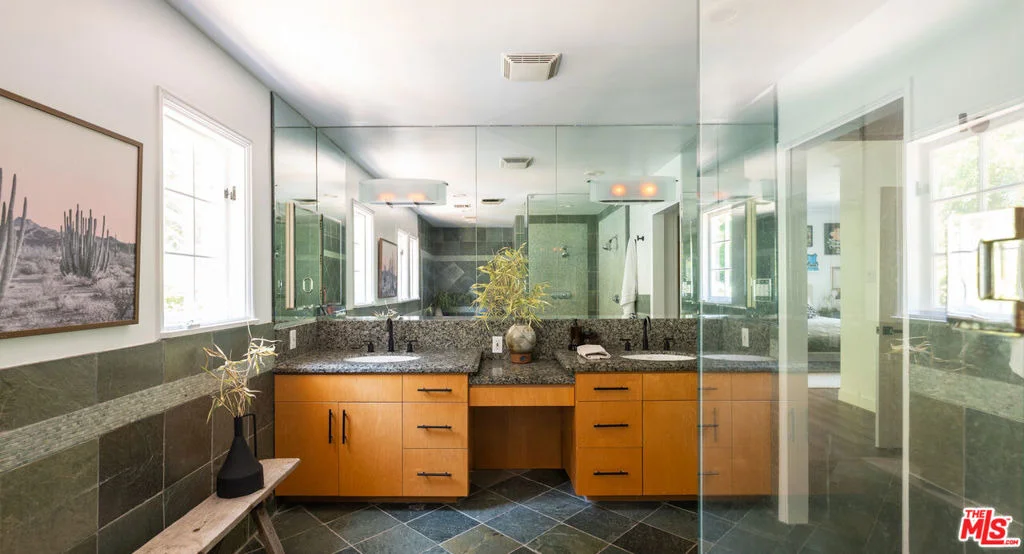 Photo of 3891 Sepulveda Boulevard