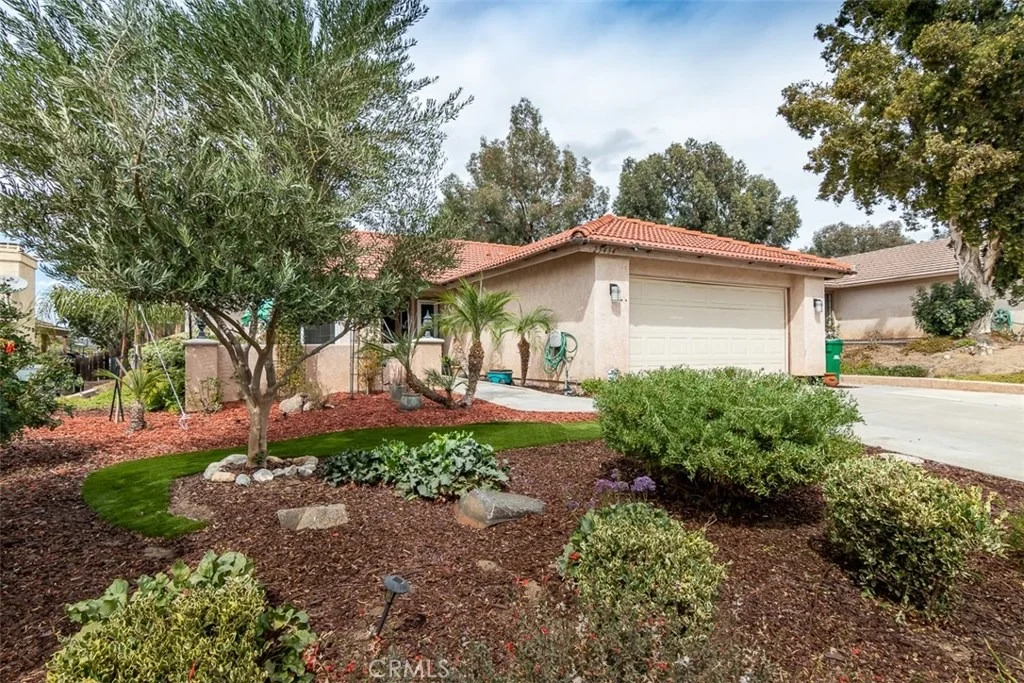 Photo of 25434 Boxelder Drive