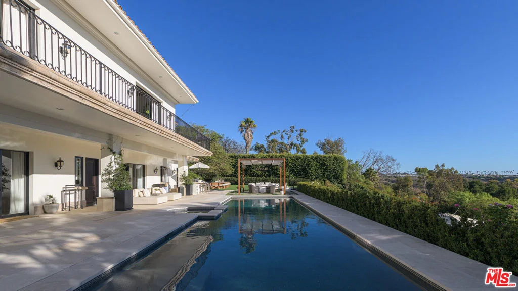 Photo of 6110 Merritt Drive