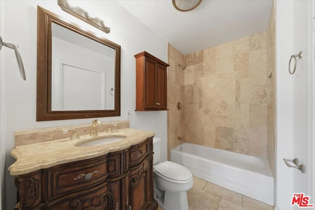 Photo of 718 Blue Jay Road