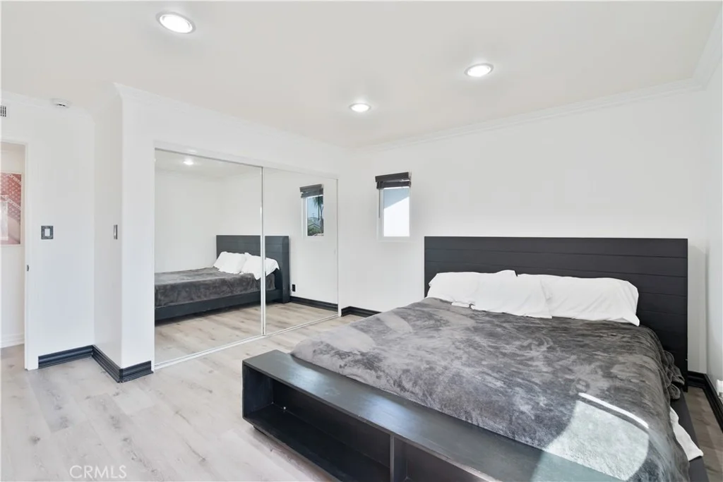 Photo of 2355 Peninsula