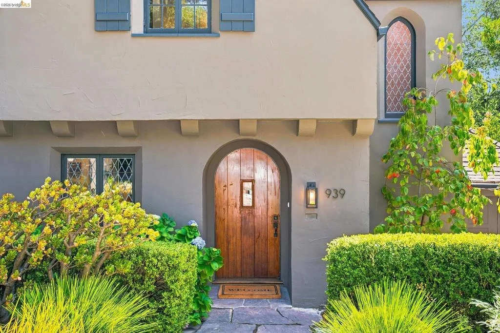 Photo of 939 Hillcroft Circle
