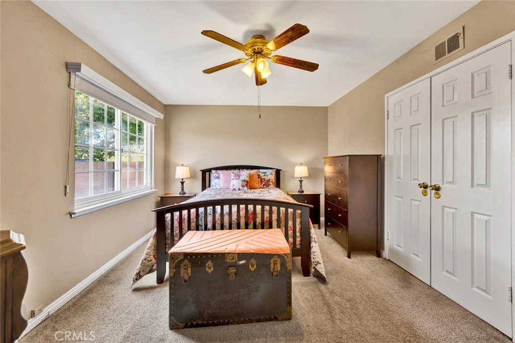 Photo of 3222 W Sunview