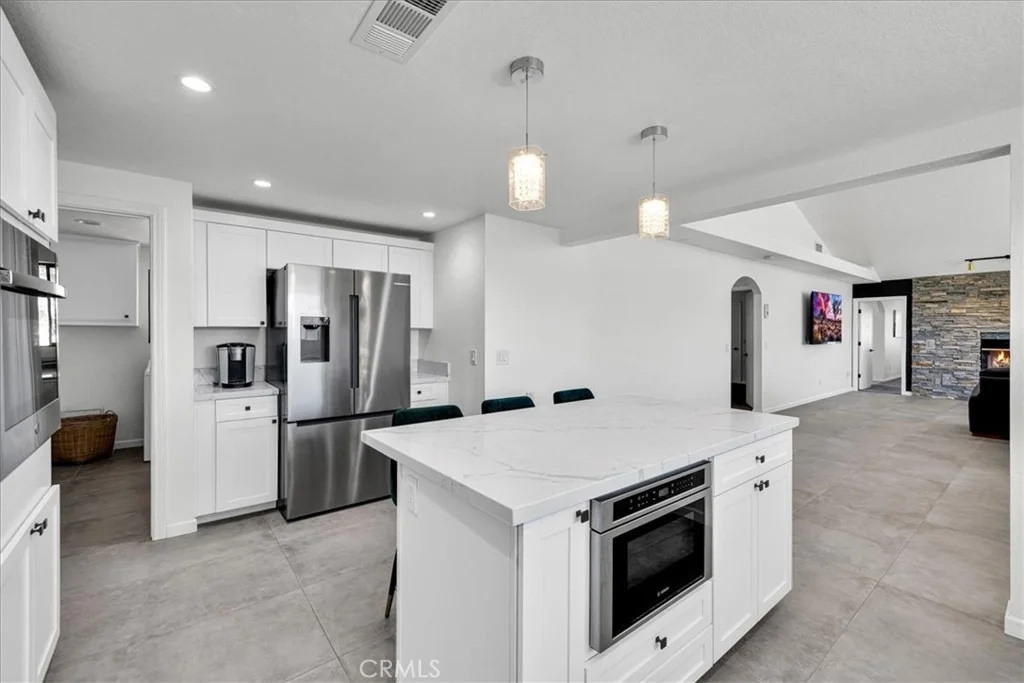 Photo of 6177 Mandarin Road