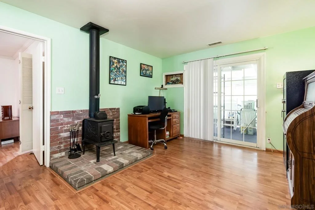 Photo of 8423 Prospect Ave