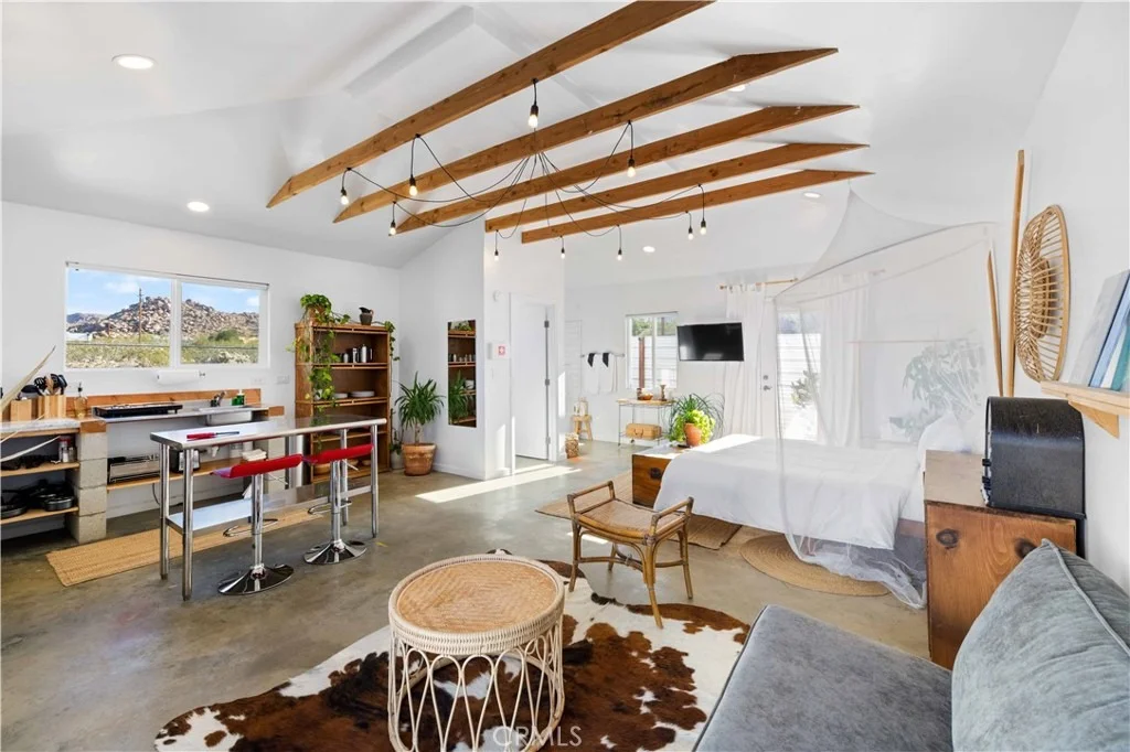 Photo of 61879 Valley View Circle