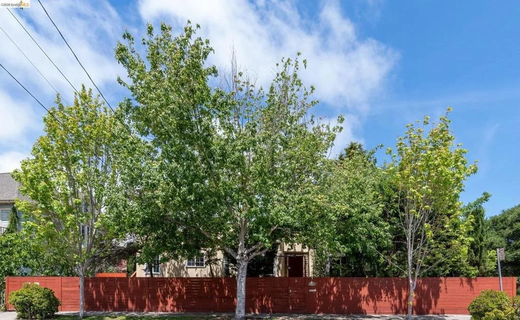 Photo of 1595 Dwight Way