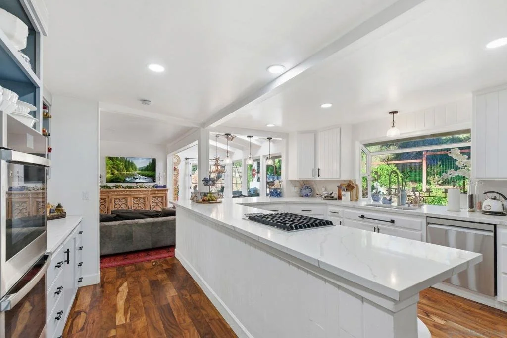 Photo of 1165 Midway Dr