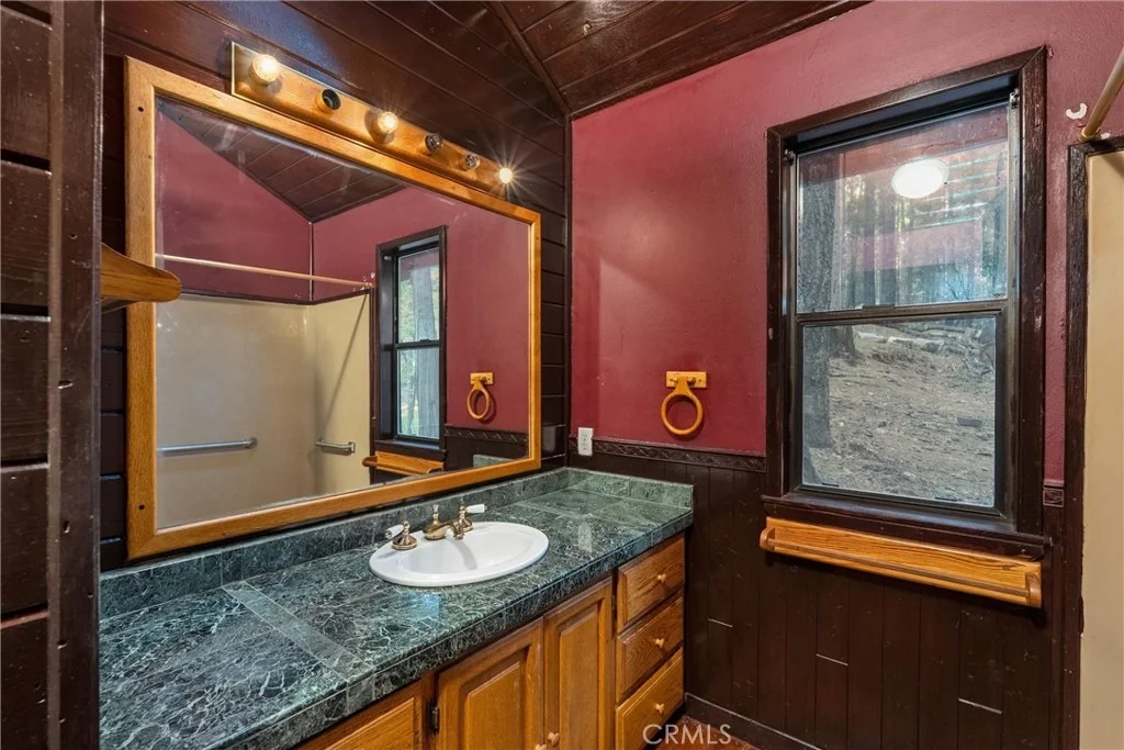 Photo of 14474 Carnegie
