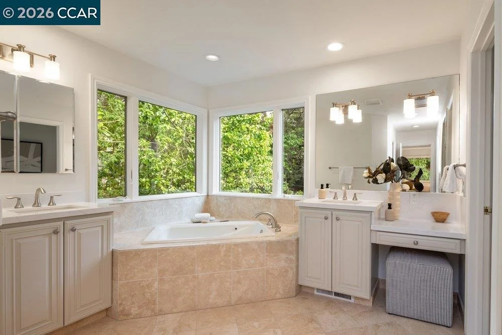 Photo of 187 Moraga Way