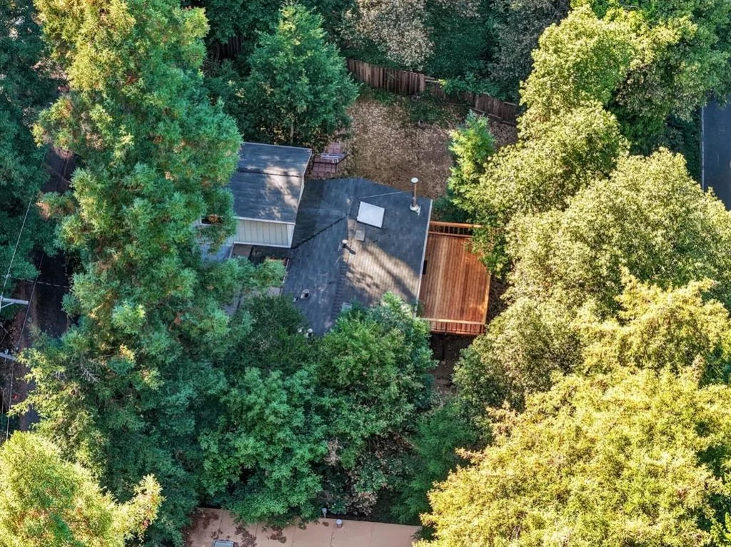 Photo of 121 Mahogany Way