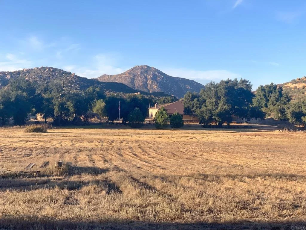 Photo of 24352 Featherstone Canyon Rd