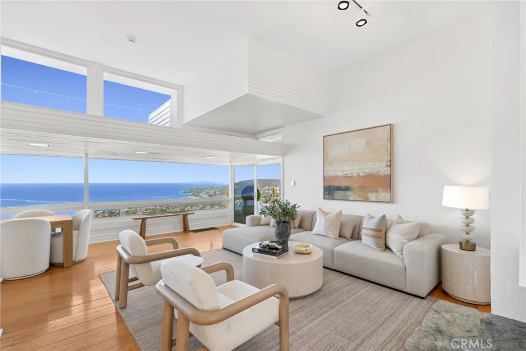 Photo of 1105 Summit Drive