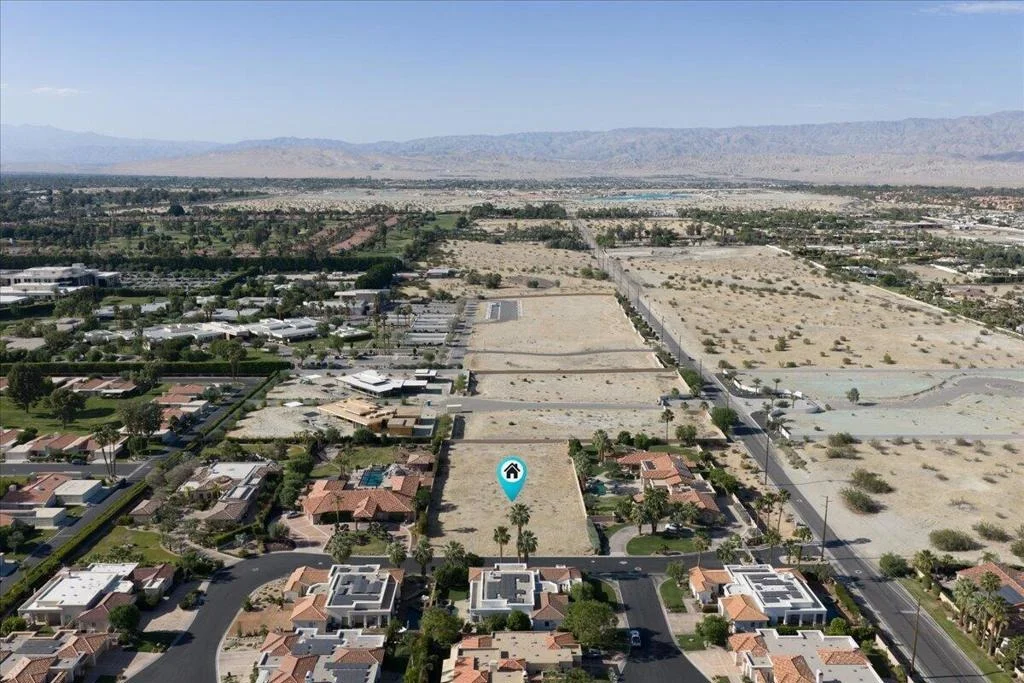 Photo of 2 Carrera Place