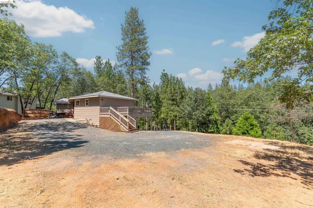 Photo of 23984 Oxbow Ln South