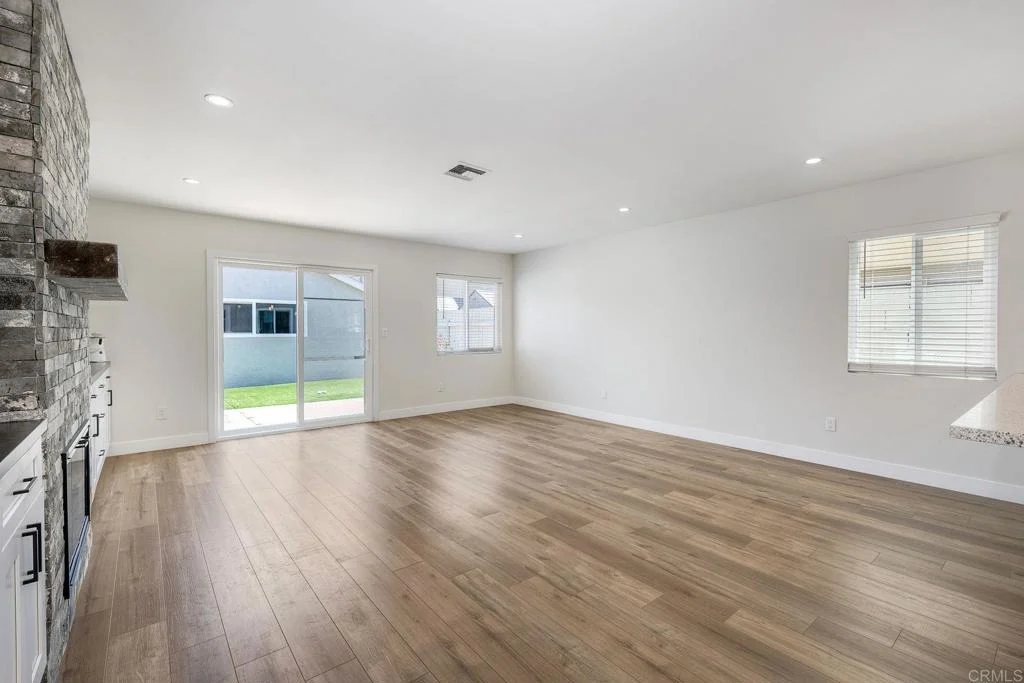 Photo of 369 Alameda Boulevard