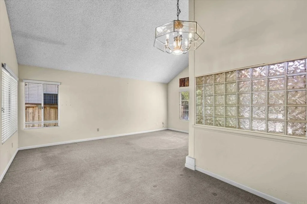 Photo of 683 Rue Avallon