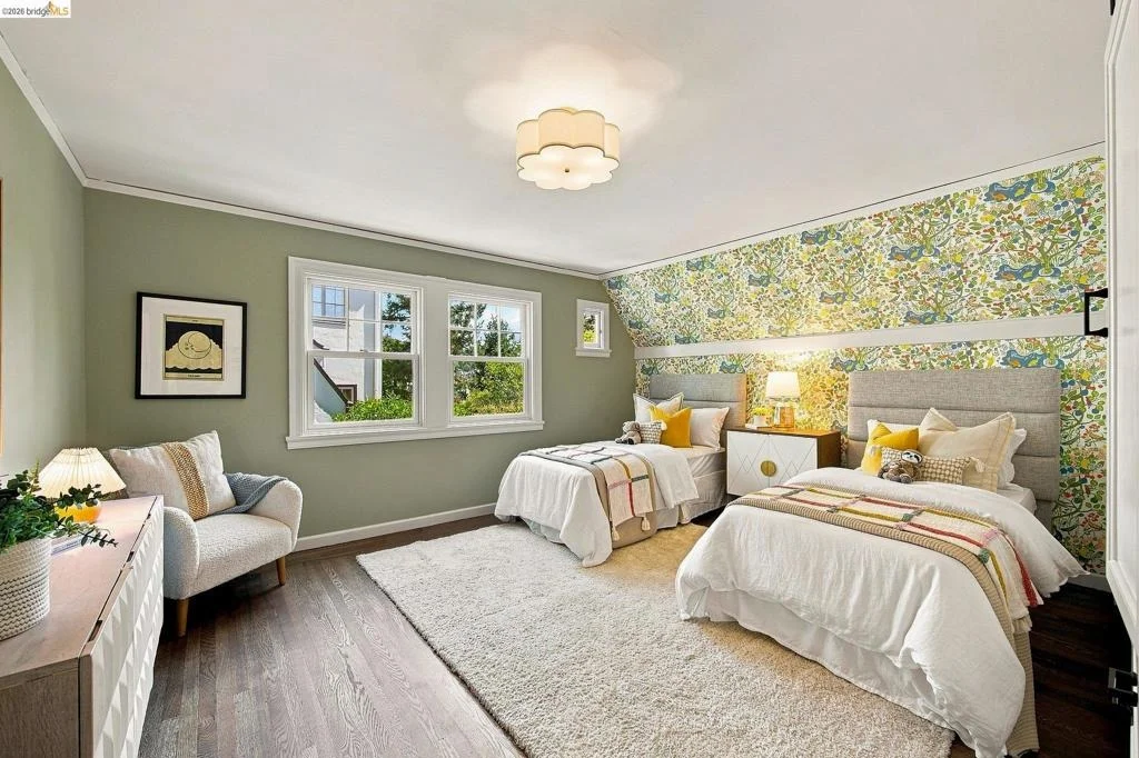 Photo of 939 Hillcroft Circle