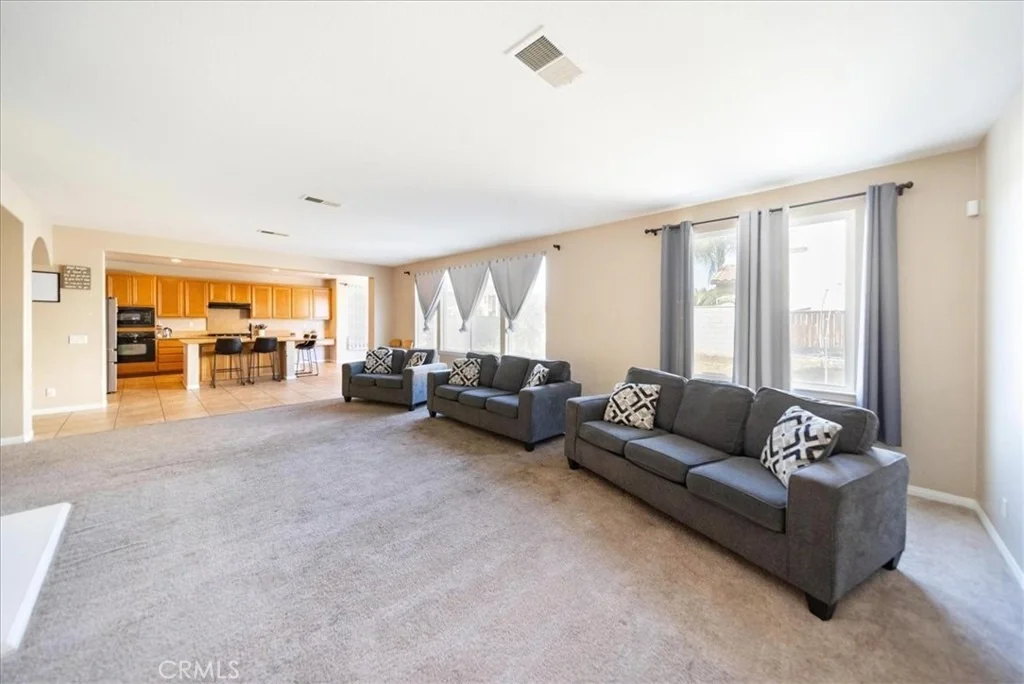 Photo of 34413 Waltham