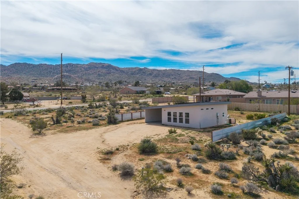 Photo of 7276 Encina Road