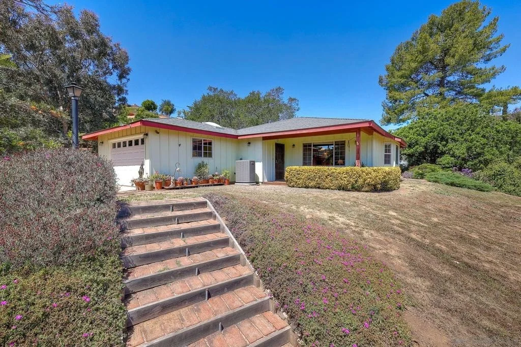 Photo of 15525 Lyons Valley