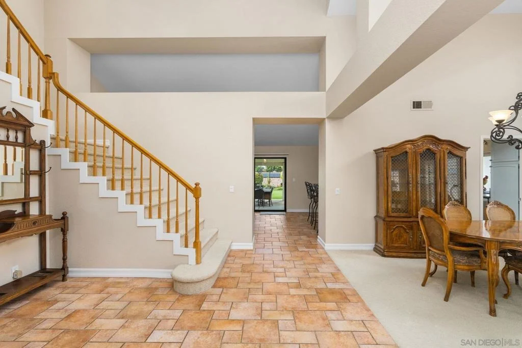 Photo of 2087 Balboa Cir.