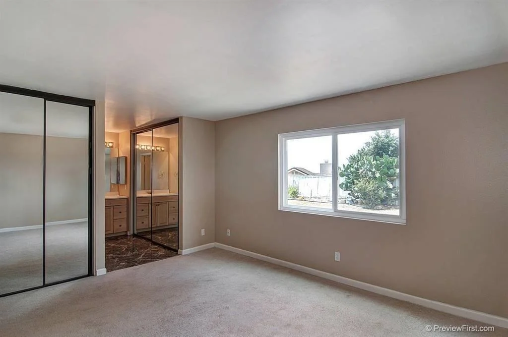 Photo of 7938 Avenida Diestro
