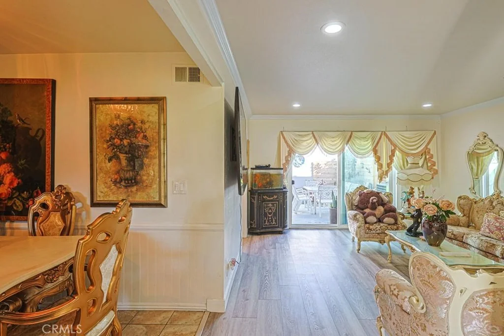 Photo of 11077 Robinson