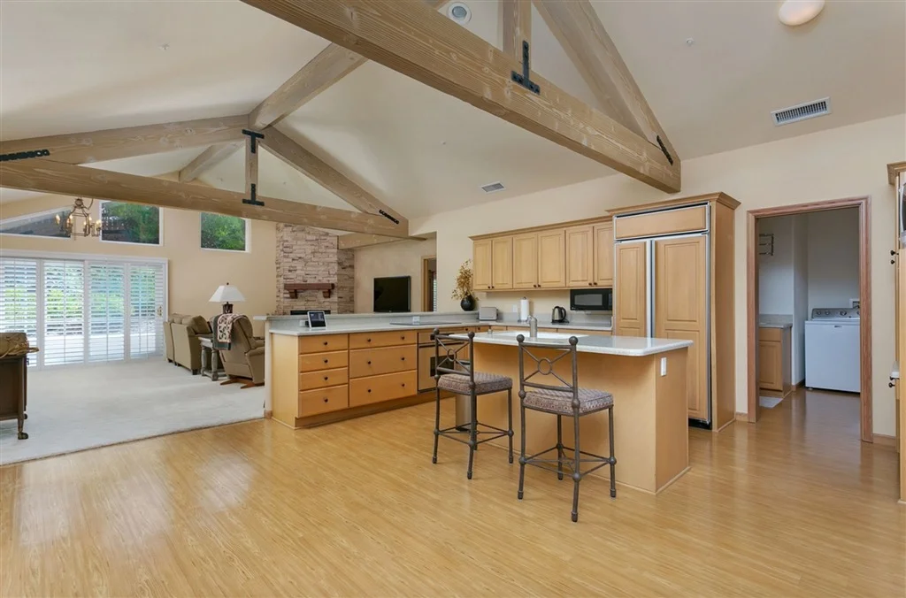 Photo of 944 Juniper Lane