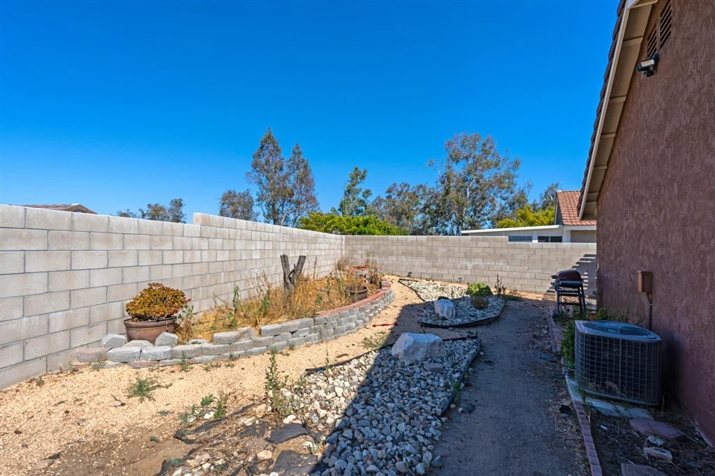 Photo of 39380 Canyon Rim Cir