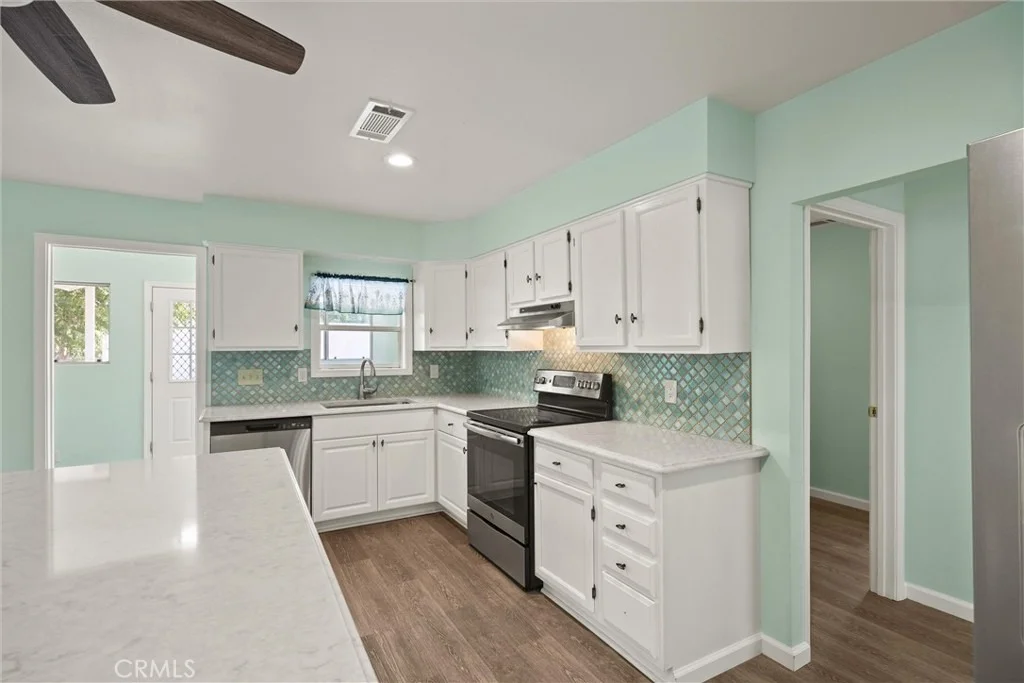 Photo of 23353 Hamilton