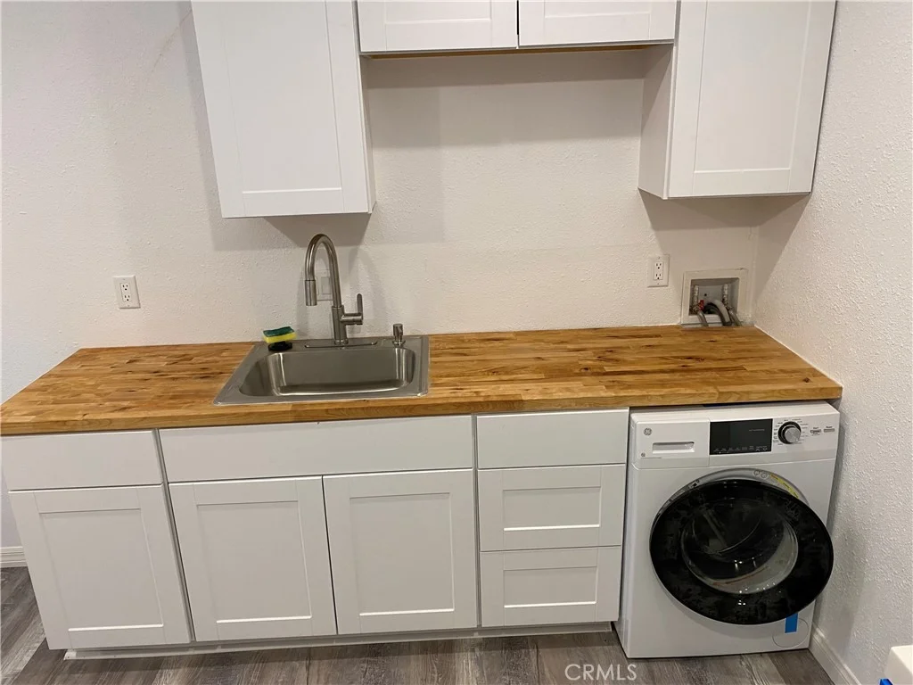 Photo of 9584 Avenida Miravilla