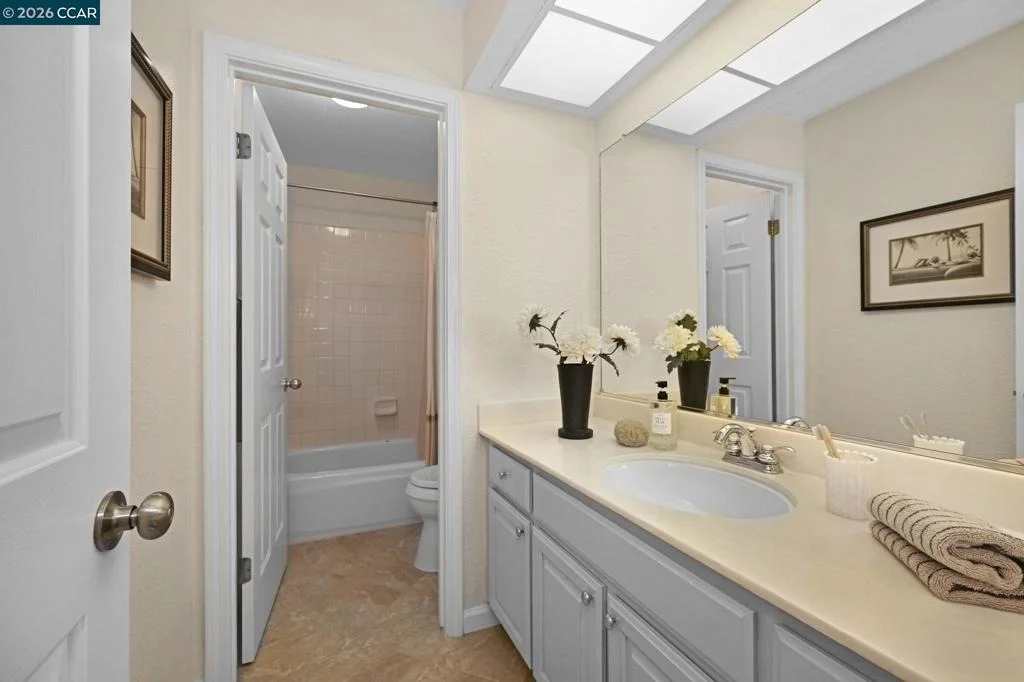 Photo of 8254 Creekside Drive
