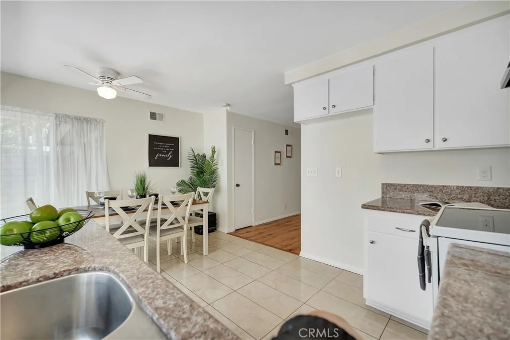 Photo of 5371 Victoria Place