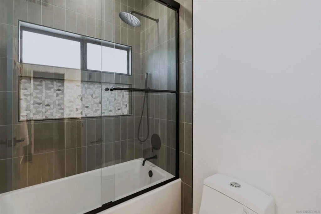 Photo of 1291 Dexter