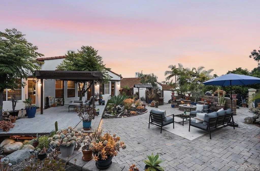 Photo of 1341 Corvidae Street