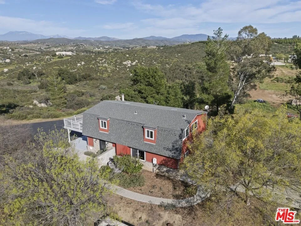 Photo of 36880 E Benton Road