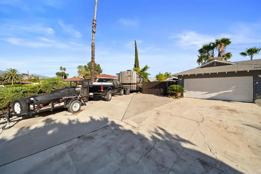 Photo of 2951 Mockingbird Lane