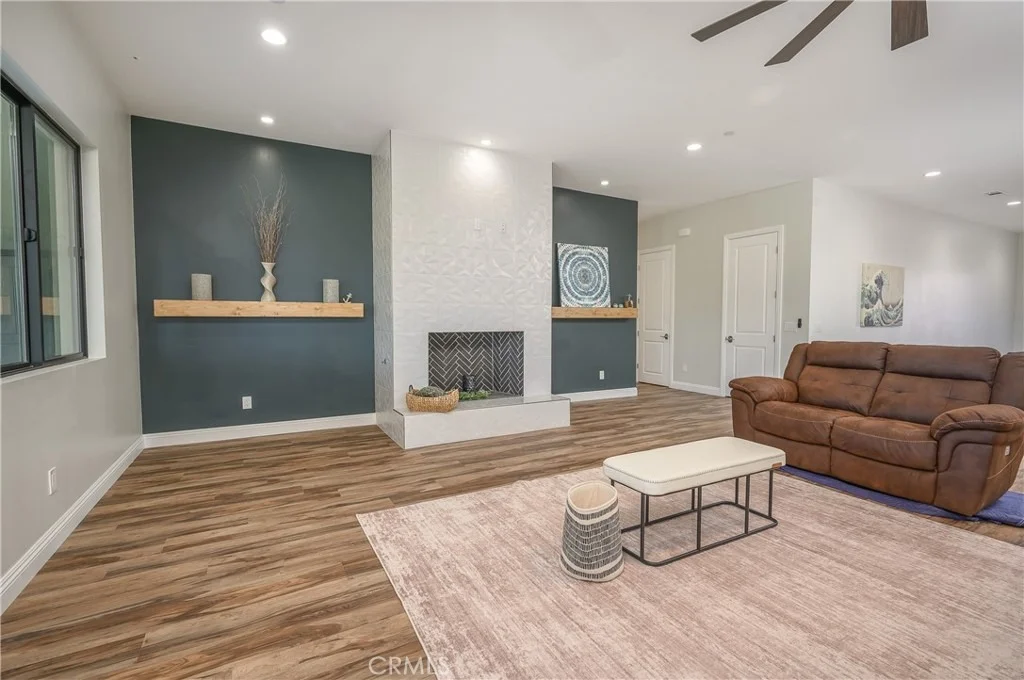 Photo of 40088 Walcott Lane