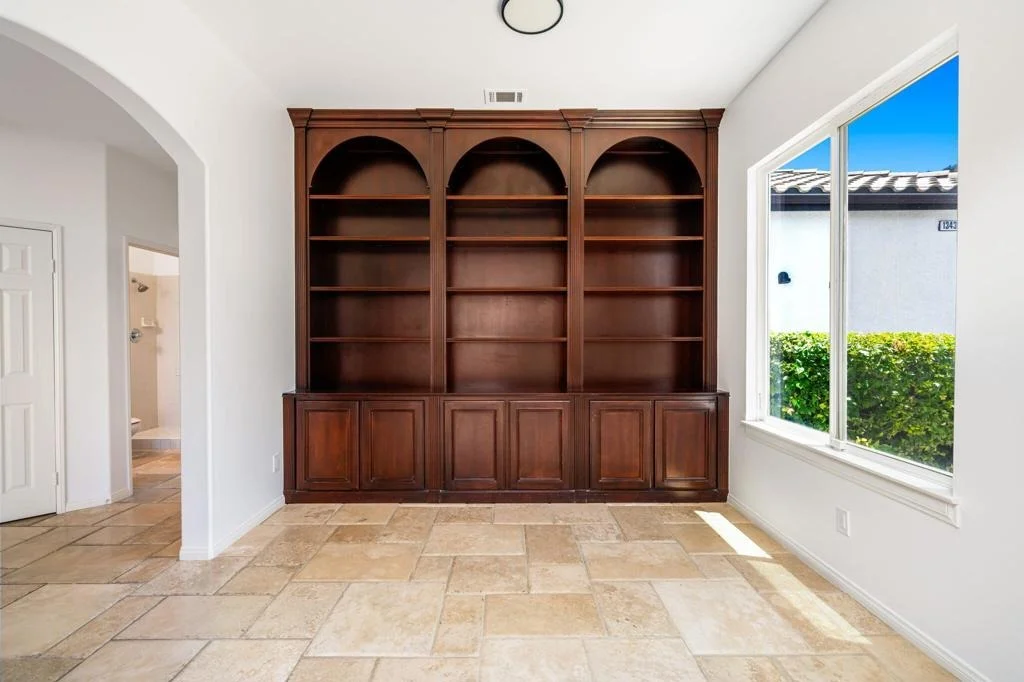 Photo of 13435 Canyon Crest Road