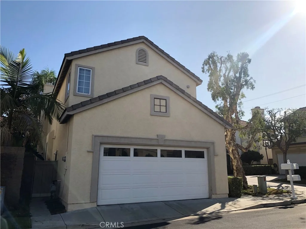 Photo of 614 SEPULVEDA Place