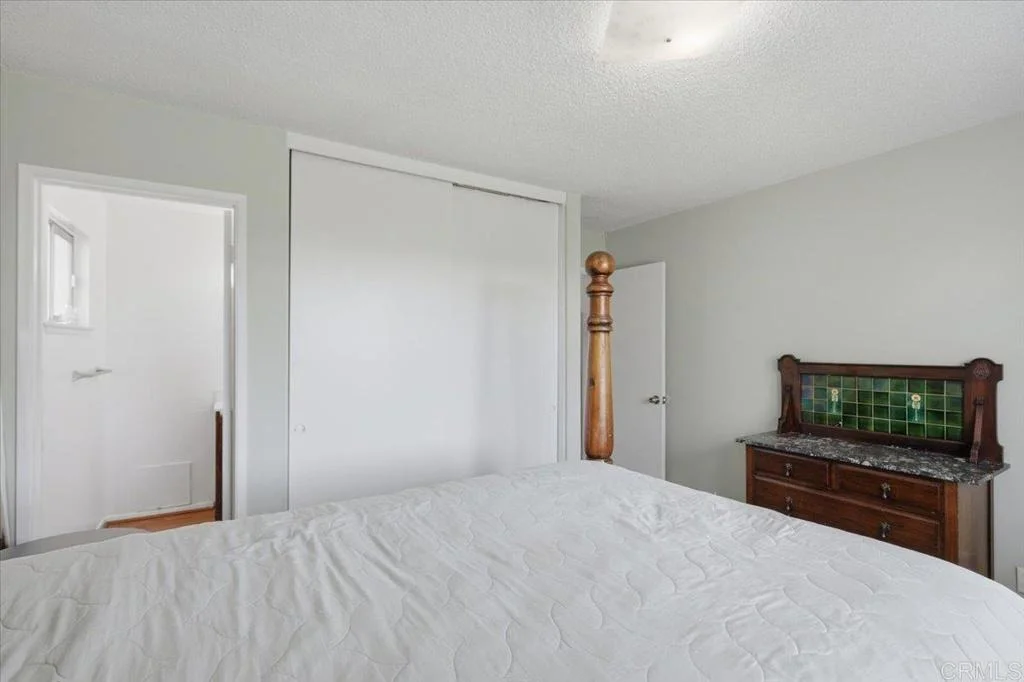 Photo of 2241 Edgewood Place