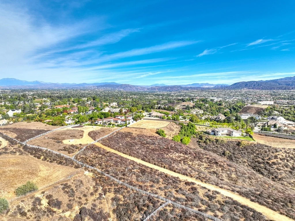 Photo of 43677 Calle De Velardo